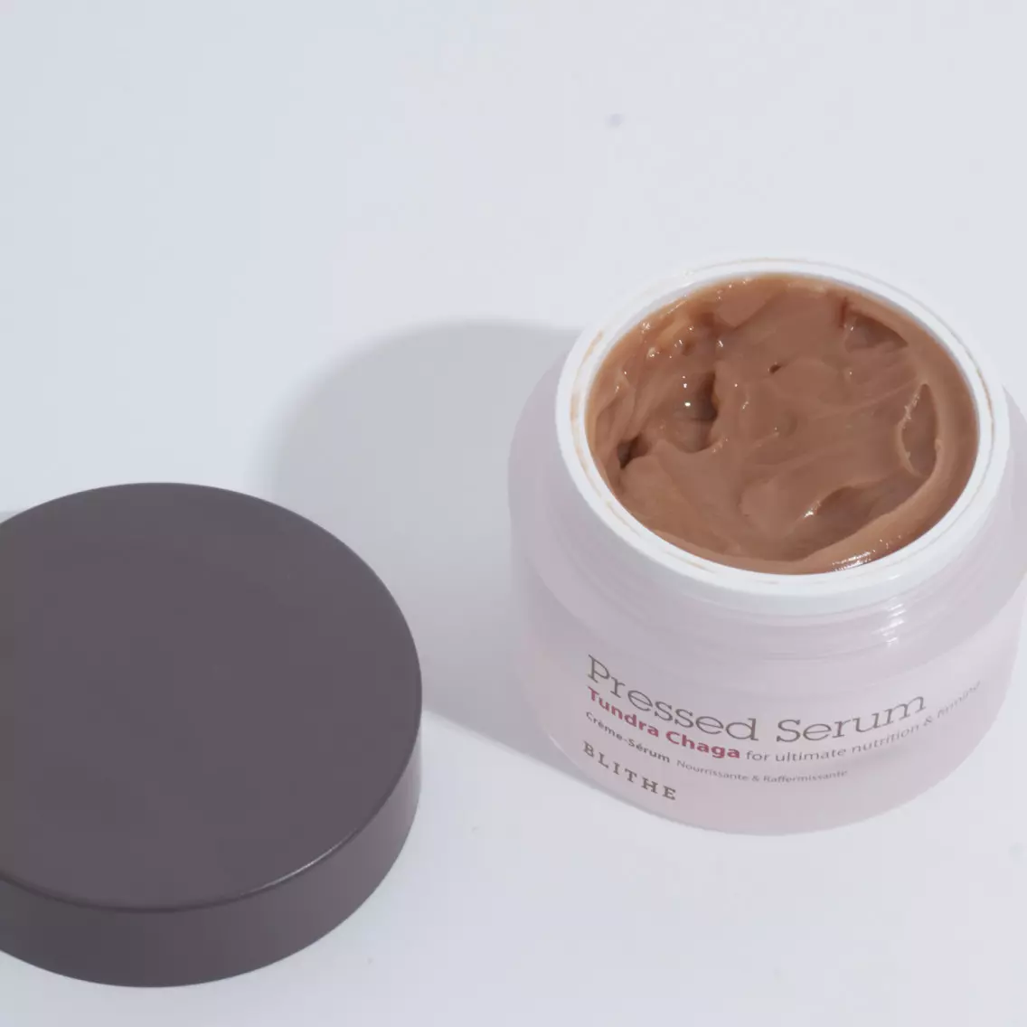 Спрессованная сыворотка-крем антивозрастная «Гриб Чага» Blithe Pressed Serum Tundra Chaga 50мл